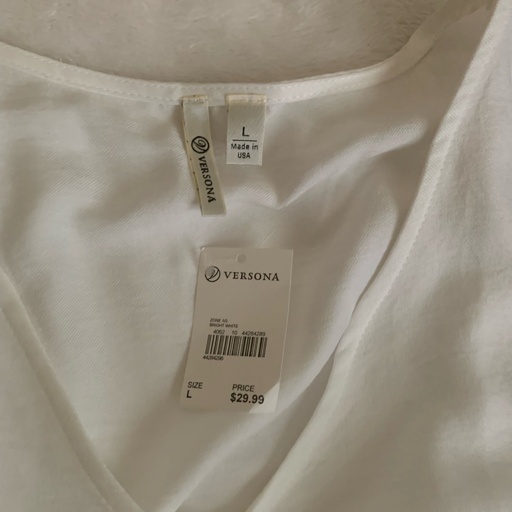 Versona women’s white top
